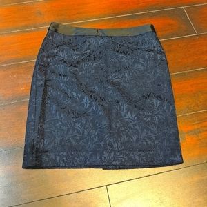 Cache lace print navy skirt 6